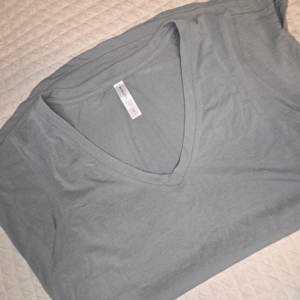 Athleta Womens Small Gray V Neck Tee Short Sleeve Lightweight Casual Top